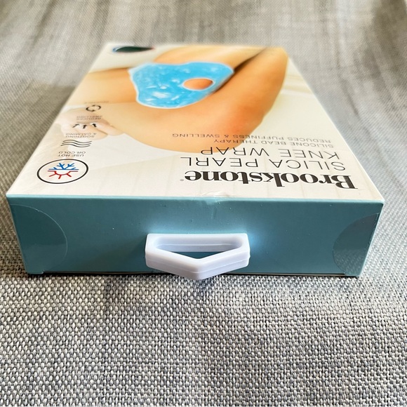 Brookstone Ice Pack Reusable Hot Cold Knee Wrap Silicone Bead Reduces Swelling - Picture 4 of 10
